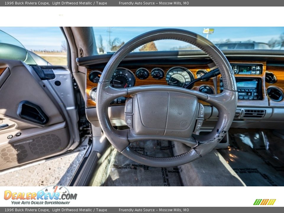 1996 Buick Riviera Coupe Light Driftwood Metallic / Taupe Photo #29