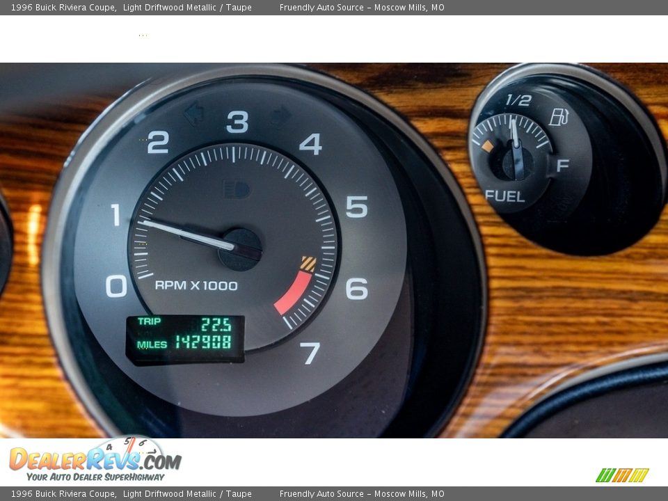 1996 Buick Riviera Coupe Gauges Photo #31