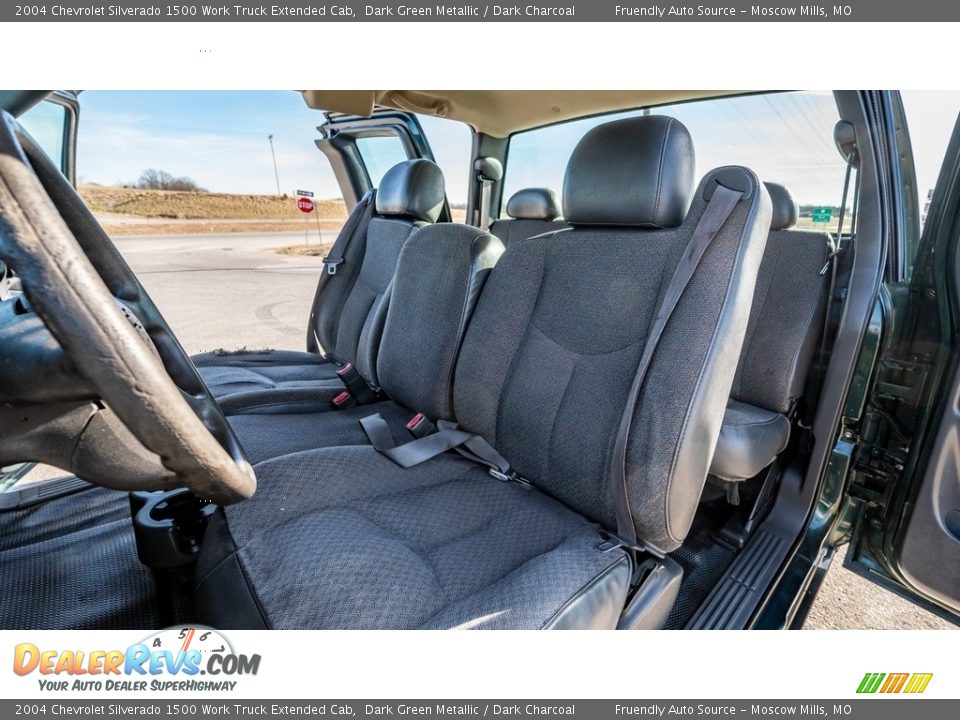 2004 Chevrolet Silverado 1500 Work Truck Extended Cab Dark Green Metallic / Dark Charcoal Photo #17