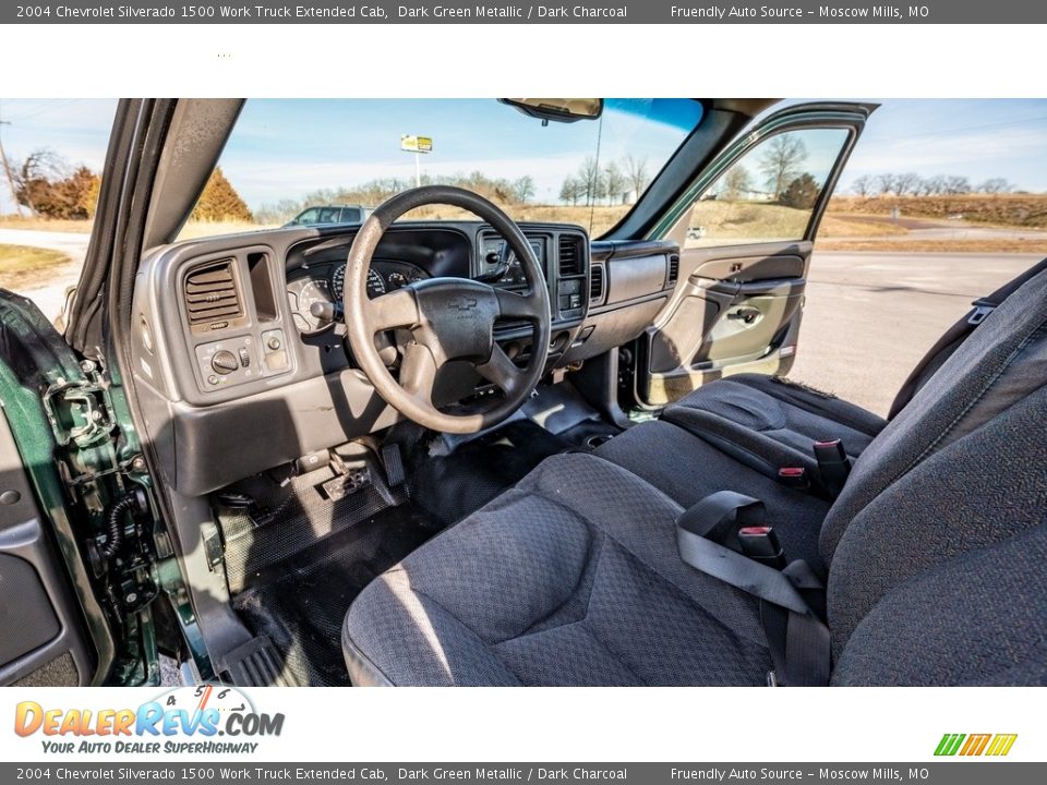 2004 Chevrolet Silverado 1500 Work Truck Extended Cab Dark Green Metallic / Dark Charcoal Photo #19