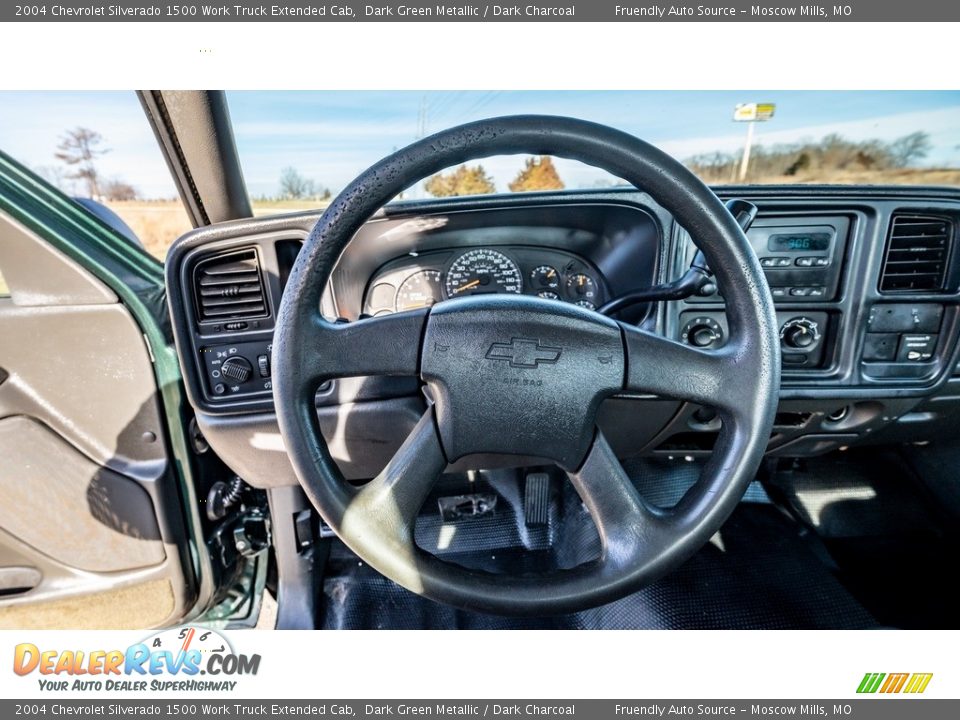 2004 Chevrolet Silverado 1500 Work Truck Extended Cab Dark Green Metallic / Dark Charcoal Photo #26