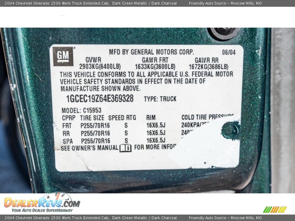 2004 Chevrolet Silverado 1500 Work Truck Extended Cab Dark Green Metallic / Dark Charcoal Photo #28