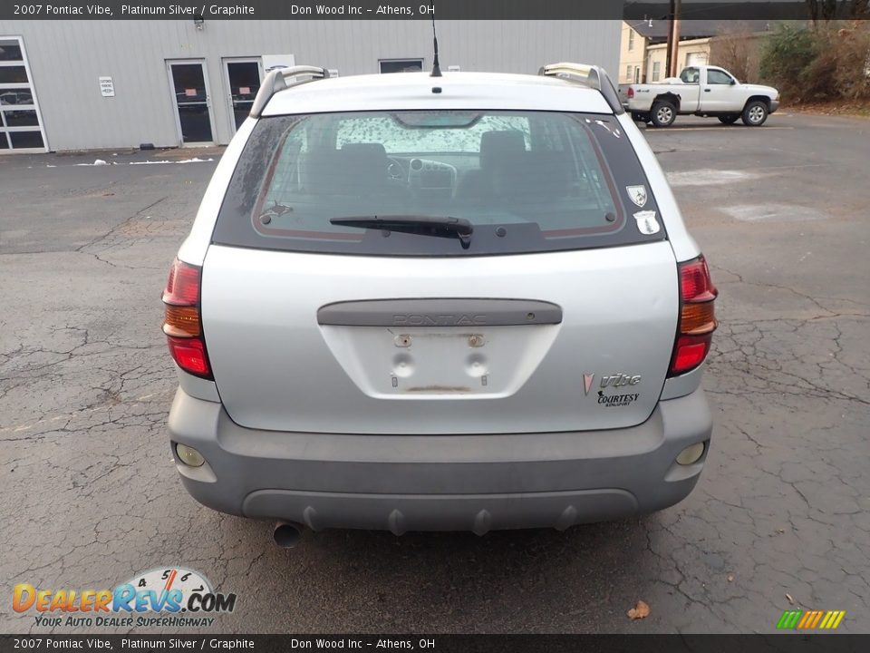 2007 Pontiac Vibe Platinum Silver / Graphite Photo #10