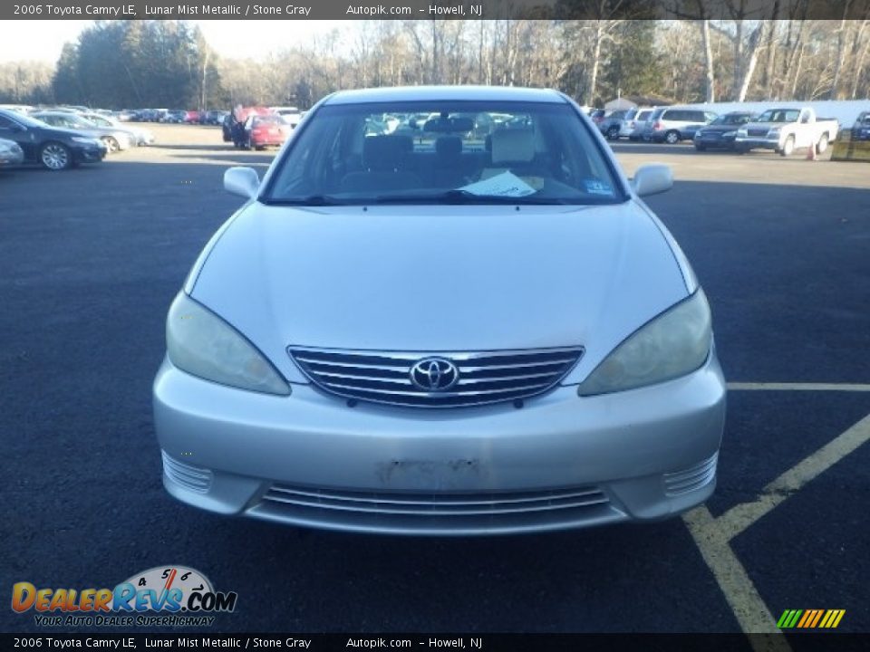 2006 Toyota Camry LE Lunar Mist Metallic / Stone Gray Photo #2