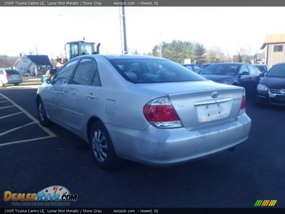 2006 Toyota Camry LE Lunar Mist Metallic / Stone Gray Photo #4