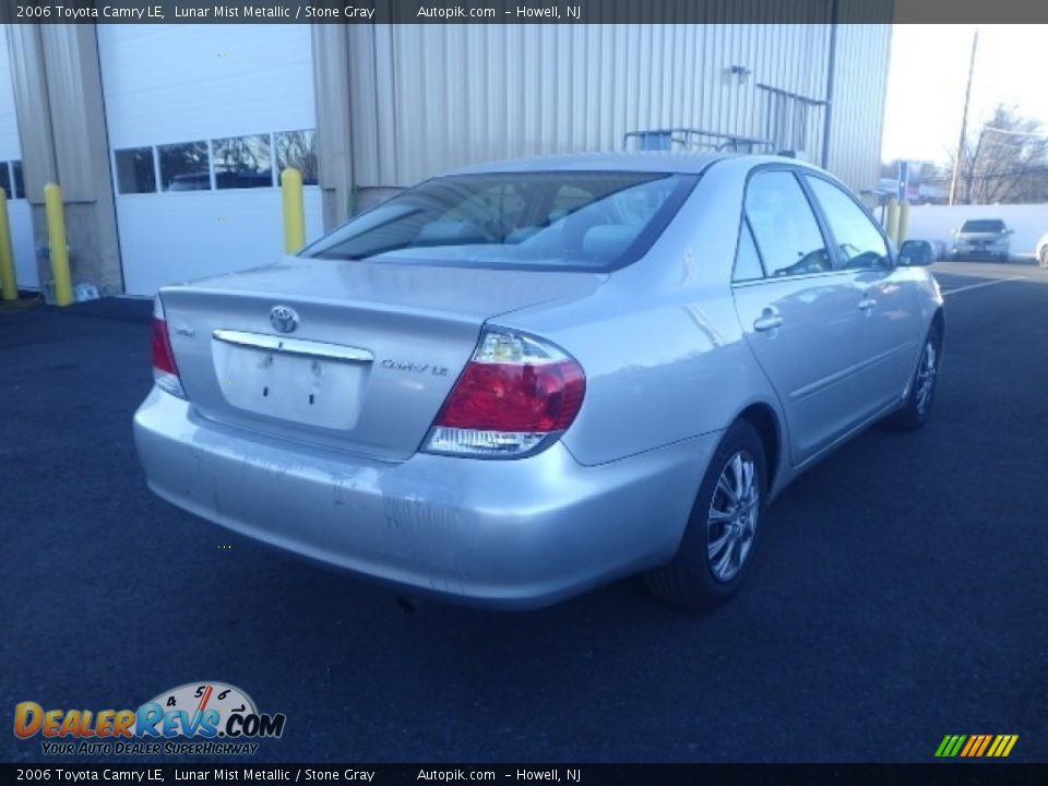 2006 Toyota Camry LE Lunar Mist Metallic / Stone Gray Photo #6