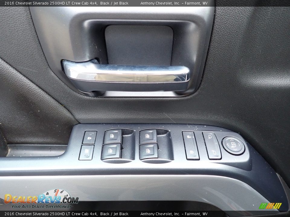Door Panel of 2016 Chevrolet Silverado 2500HD LT Crew Cab 4x4 Photo #14