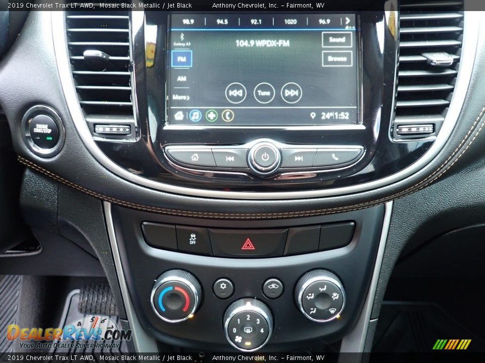 2019 Chevrolet Trax LT AWD Mosaic Black Metallic / Jet Black Photo #19