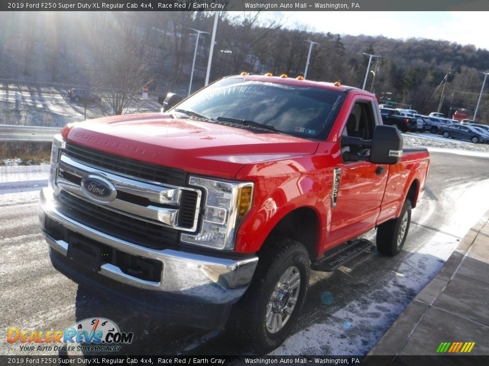 2019 Ford F250 Super Duty XL Regular Cab 4x4 Race Red / Earth Gray Photo #9