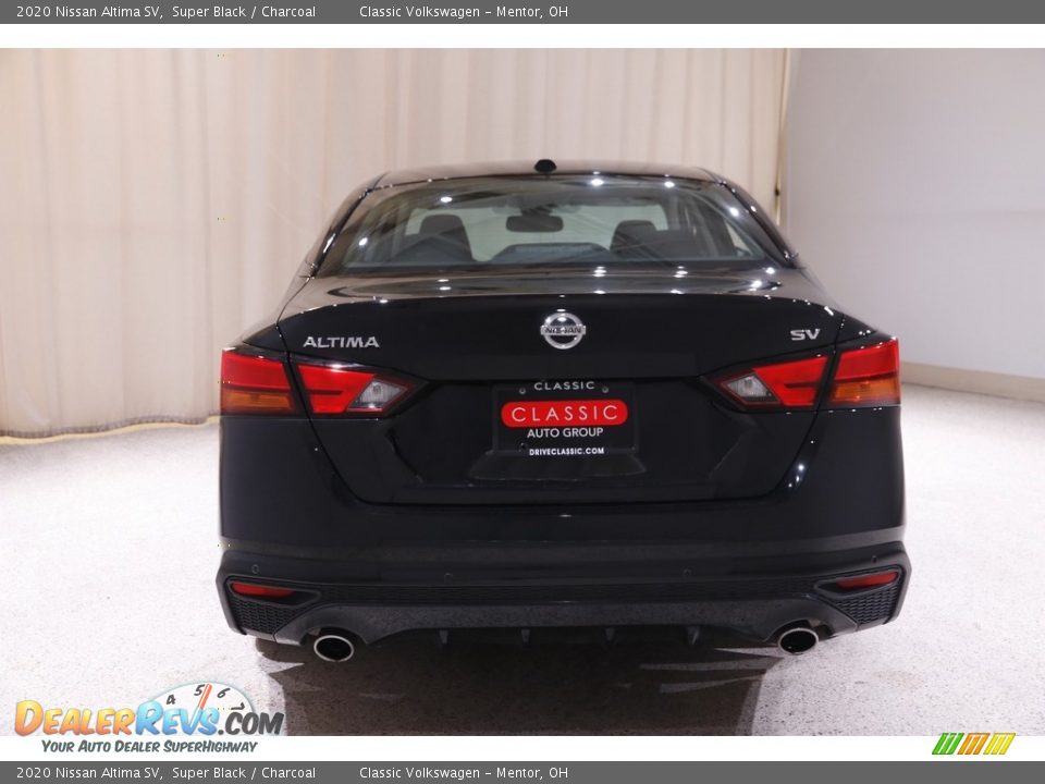 2020 Nissan Altima SV Super Black / Charcoal Photo #18