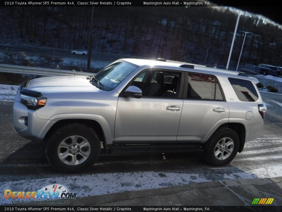 2019 Toyota 4Runner SR5 Premium 4x4 Classic Silver Metallic / Graphite Photo #14