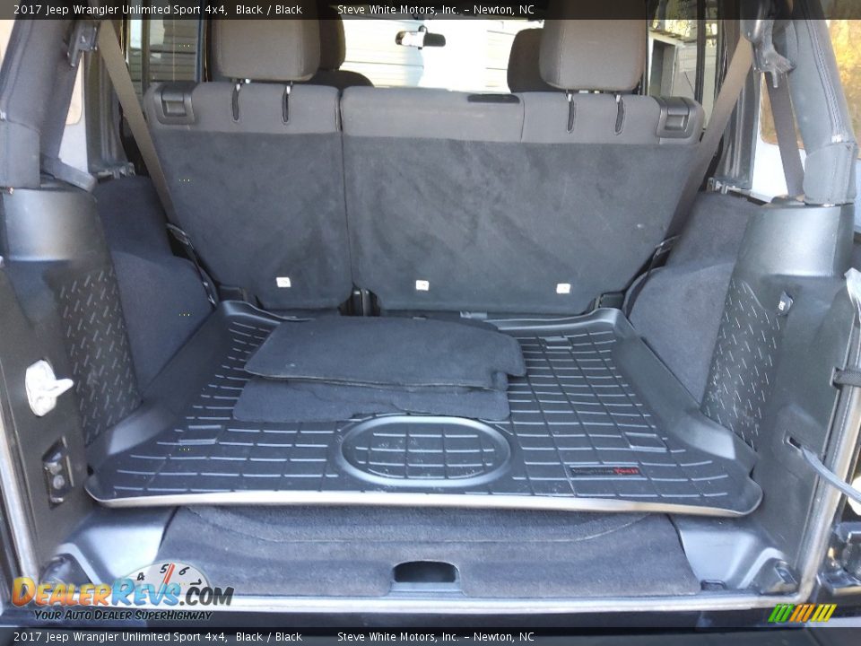 2017 Jeep Wrangler Unlimited Sport 4x4 Black / Black Photo #15