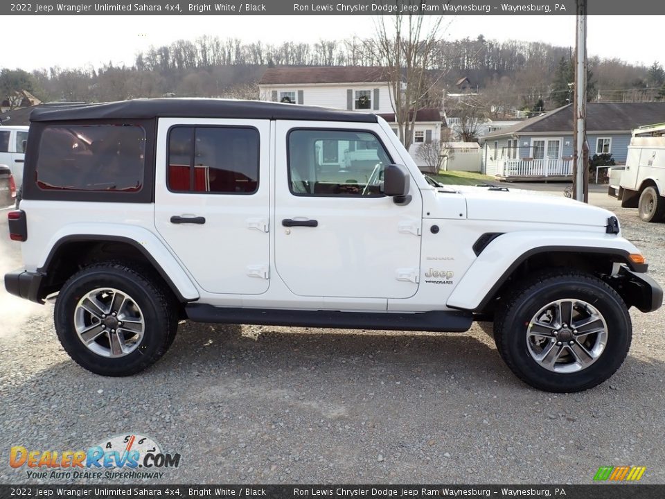 Bright White 2022 Jeep Wrangler Unlimited Sahara 4x4 Photo #8