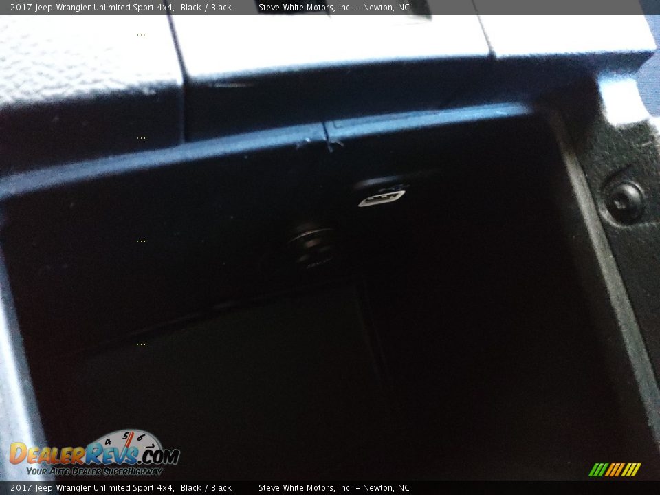 2017 Jeep Wrangler Unlimited Sport 4x4 Black / Black Photo #26