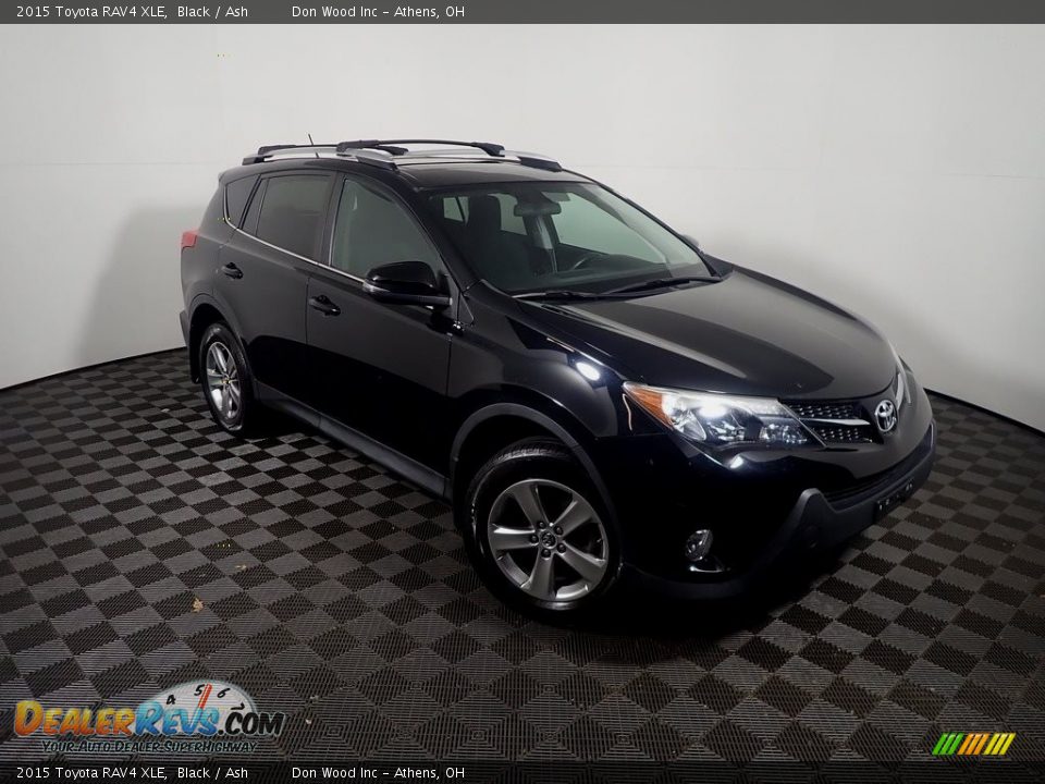 2015 Toyota RAV4 XLE Black / Ash Photo #4