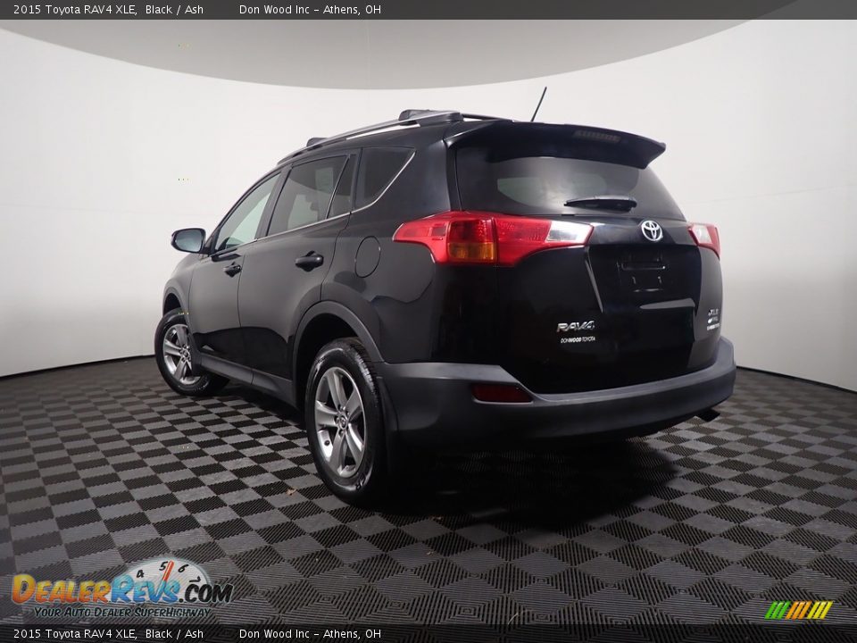 2015 Toyota RAV4 XLE Black / Ash Photo #12