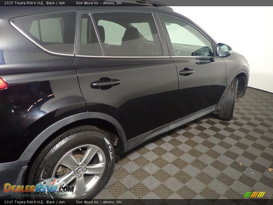 2015 Toyota RAV4 XLE Black / Ash Photo #20