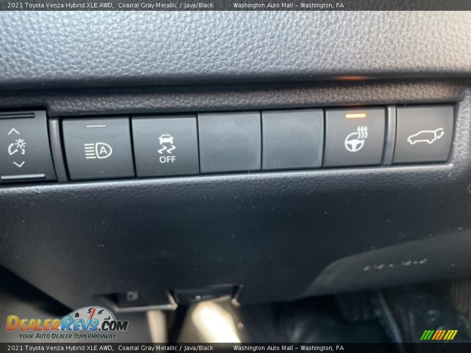Controls of 2021 Toyota Venza Hybrid XLE AWD Photo #16
