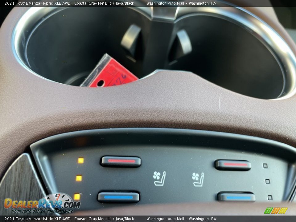 Controls of 2021 Toyota Venza Hybrid XLE AWD Photo #18