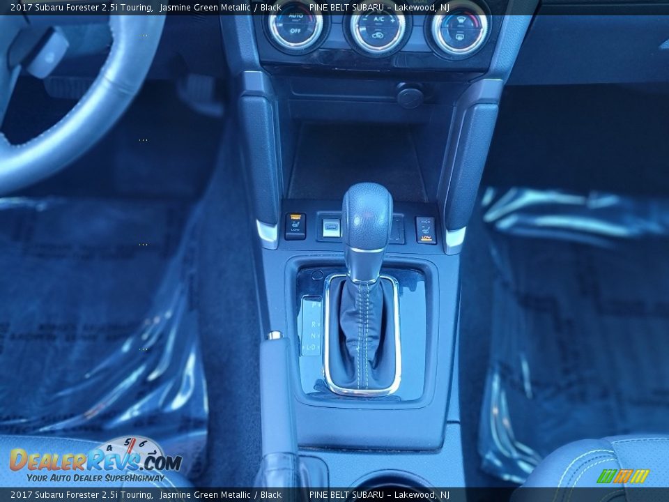 2017 Subaru Forester 2.5i Touring Jasmine Green Metallic / Black Photo #7