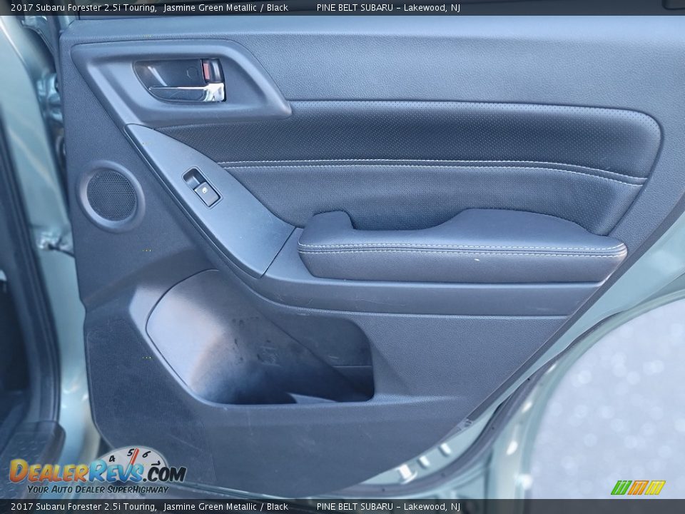2017 Subaru Forester 2.5i Touring Jasmine Green Metallic / Black Photo #20