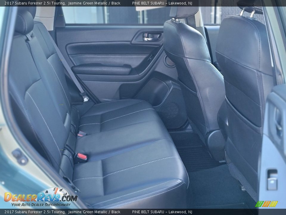 2017 Subaru Forester 2.5i Touring Jasmine Green Metallic / Black Photo #21