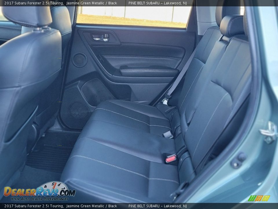 2017 Subaru Forester 2.5i Touring Jasmine Green Metallic / Black Photo #25