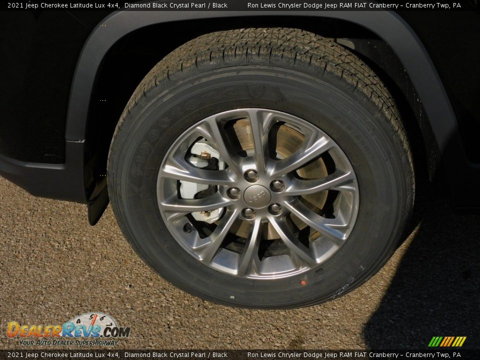 2021 Jeep Cherokee Latitude Lux 4x4 Diamond Black Crystal Pearl / Black Photo #10