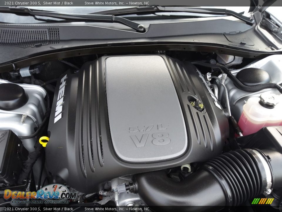 2021 Chrysler 300 S 5.7 Liter HEMI OHV 16-Valve VVT V8 Engine Photo #10