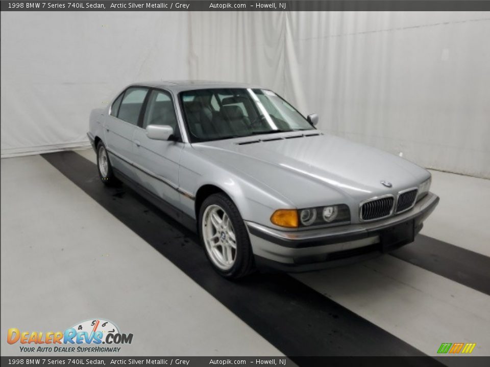 1998 BMW 7 Series 740iL Sedan Arctic Silver Metallic / Grey Photo #3