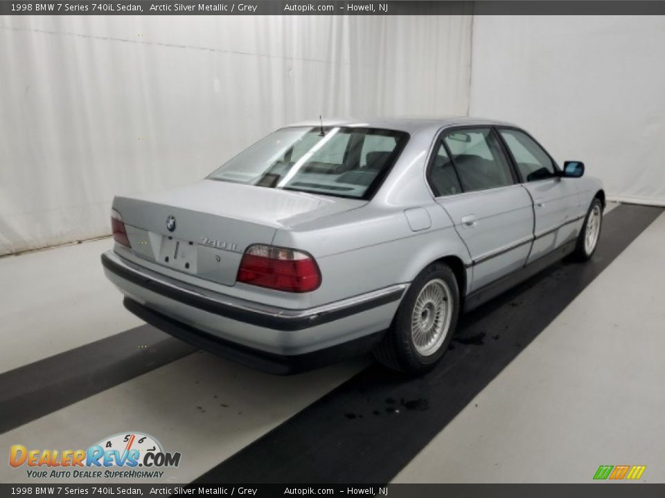 1998 BMW 7 Series 740iL Sedan Arctic Silver Metallic / Grey Photo #4