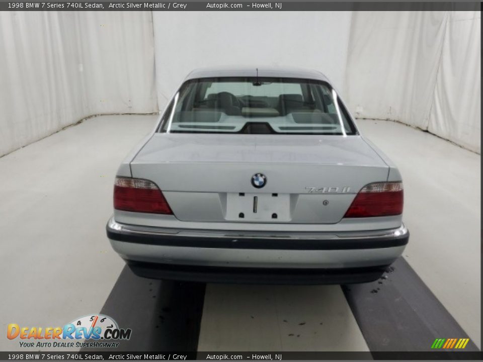 1998 BMW 7 Series 740iL Sedan Arctic Silver Metallic / Grey Photo #5