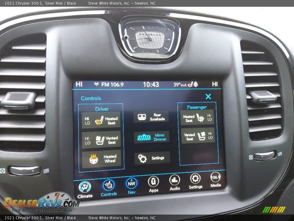 Controls of 2021 Chrysler 300 S Photo #27