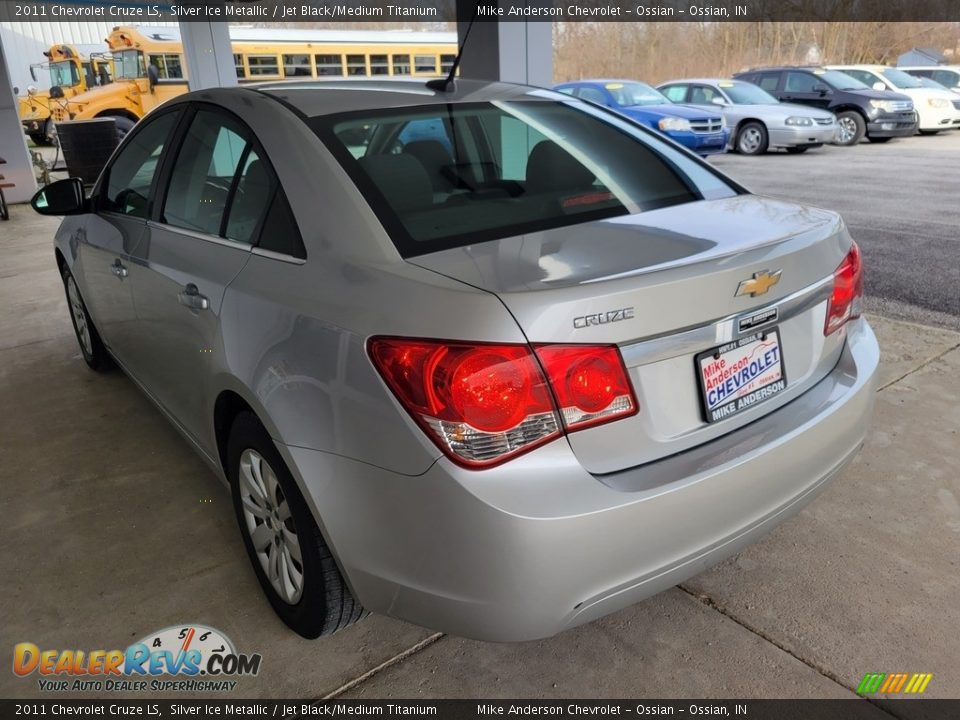 2011 Chevrolet Cruze LS Silver Ice Metallic / Jet Black/Medium Titanium Photo #6