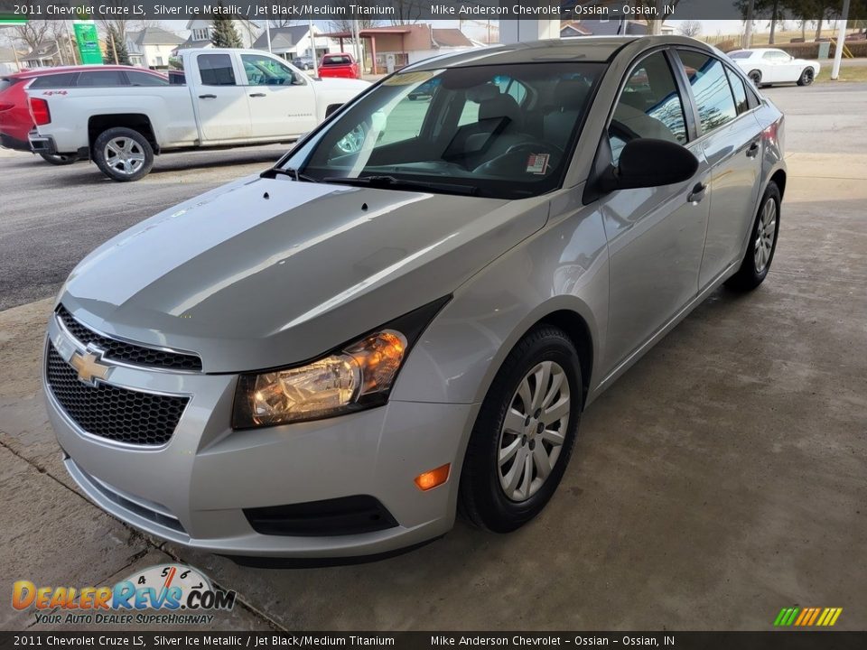 2011 Chevrolet Cruze LS Silver Ice Metallic / Jet Black/Medium Titanium Photo #7