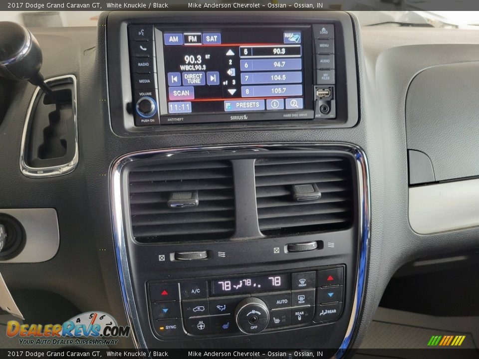 2017 Dodge Grand Caravan GT White Knuckle / Black Photo #26