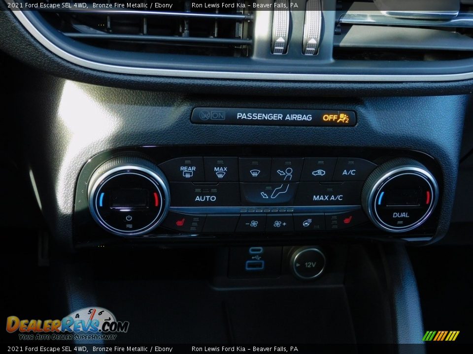 Controls of 2021 Ford Escape SEL 4WD Photo #17