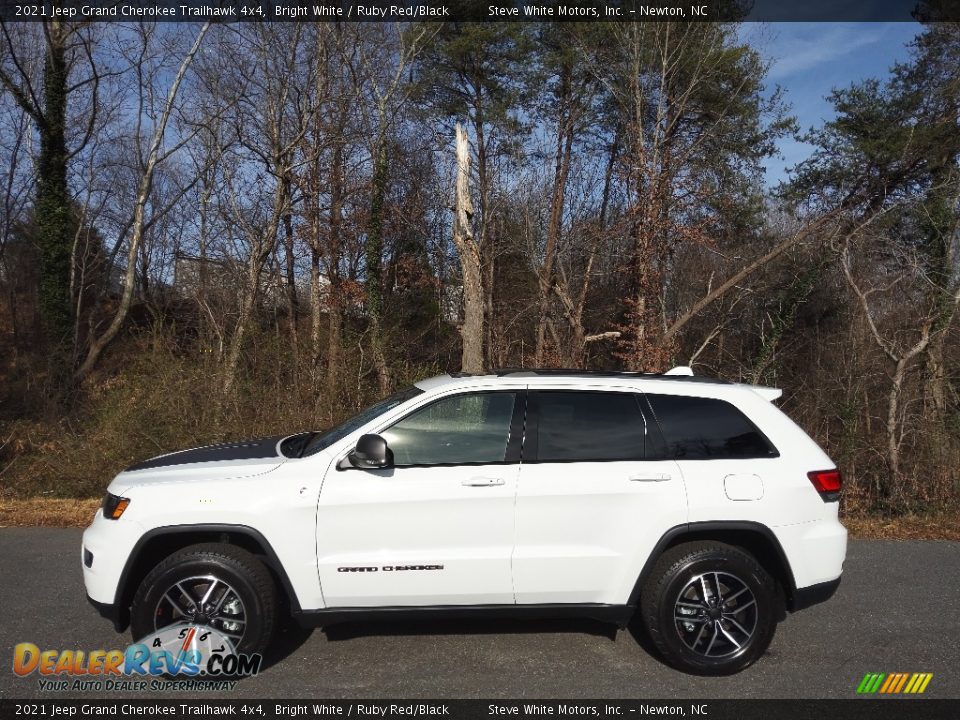 2021 Jeep Grand Cherokee Trailhawk 4x4 Bright White / Ruby Red/Black Photo #1