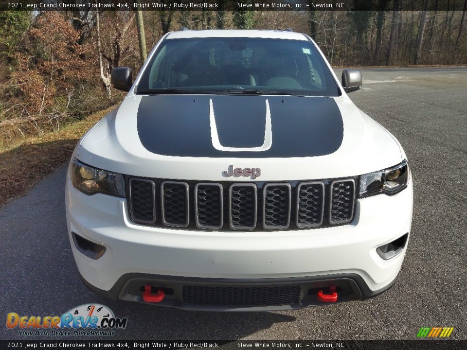 2021 Jeep Grand Cherokee Trailhawk 4x4 Bright White / Ruby Red/Black Photo #3