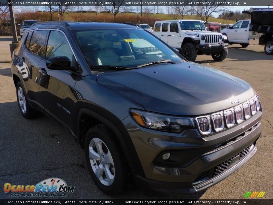 2022 Jeep Compass Latitude 4x4 Granite Crystal Metallic / Black Photo #3