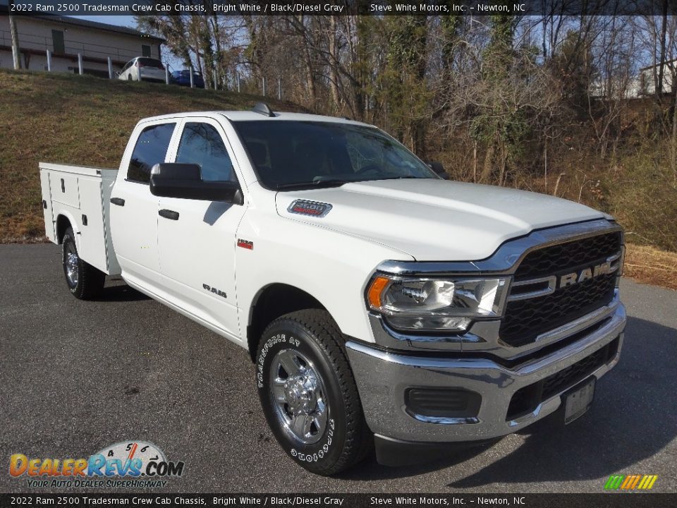 2022 Ram 2500 Tradesman Crew Cab Chassis Bright White / Black/Diesel Gray Photo #4