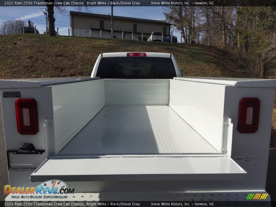 2022 Ram 2500 Tradesman Crew Cab Chassis Bright White / Black/Diesel Gray Photo #10