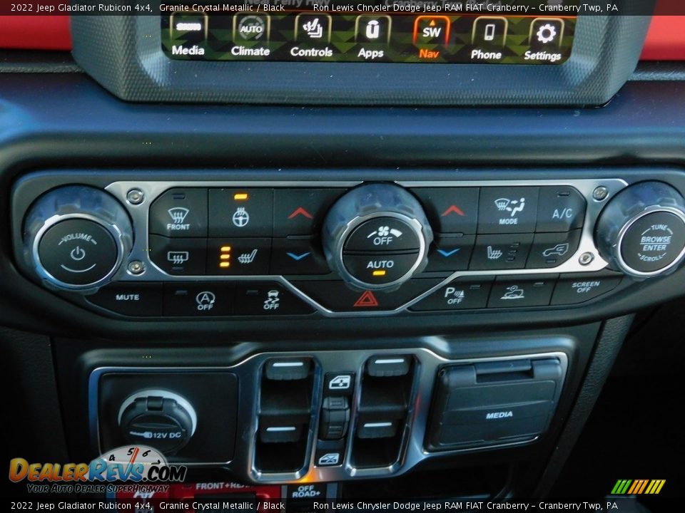 Controls of 2022 Jeep Gladiator Rubicon 4x4 Photo #17