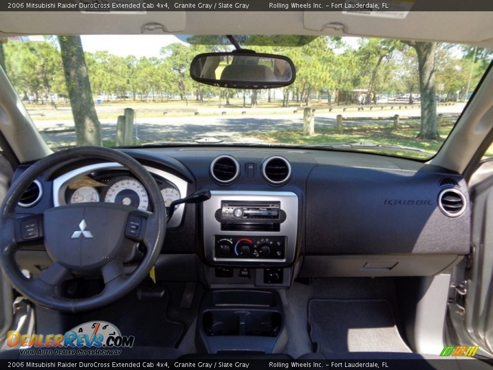 2006 Mitsubishi Raider DuroCross Extended Cab 4x4 Granite Gray / Slate Gray Photo #4