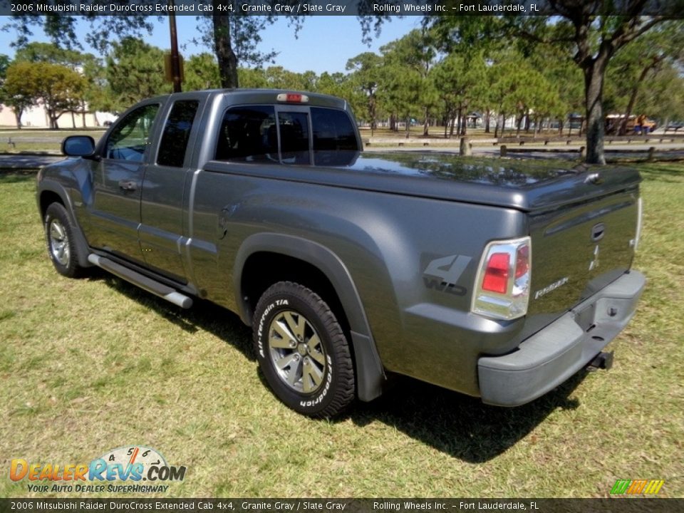 2006 Mitsubishi Raider DuroCross Extended Cab 4x4 Granite Gray / Slate Gray Photo #5