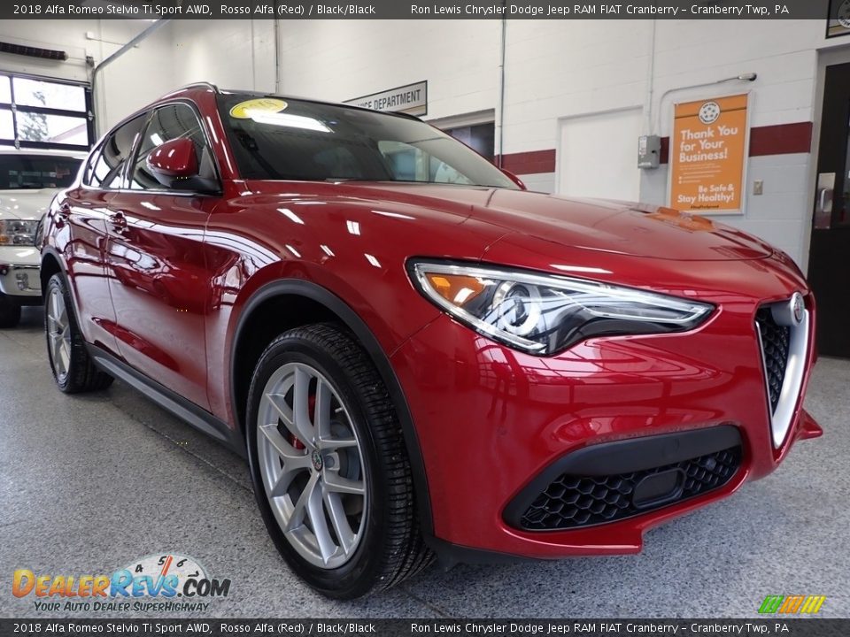 2018 Alfa Romeo Stelvio Ti Sport AWD Rosso Alfa (Red) / Black/Black Photo #3