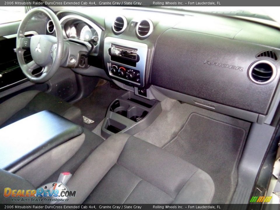 2006 Mitsubishi Raider DuroCross Extended Cab 4x4 Granite Gray / Slate Gray Photo #14