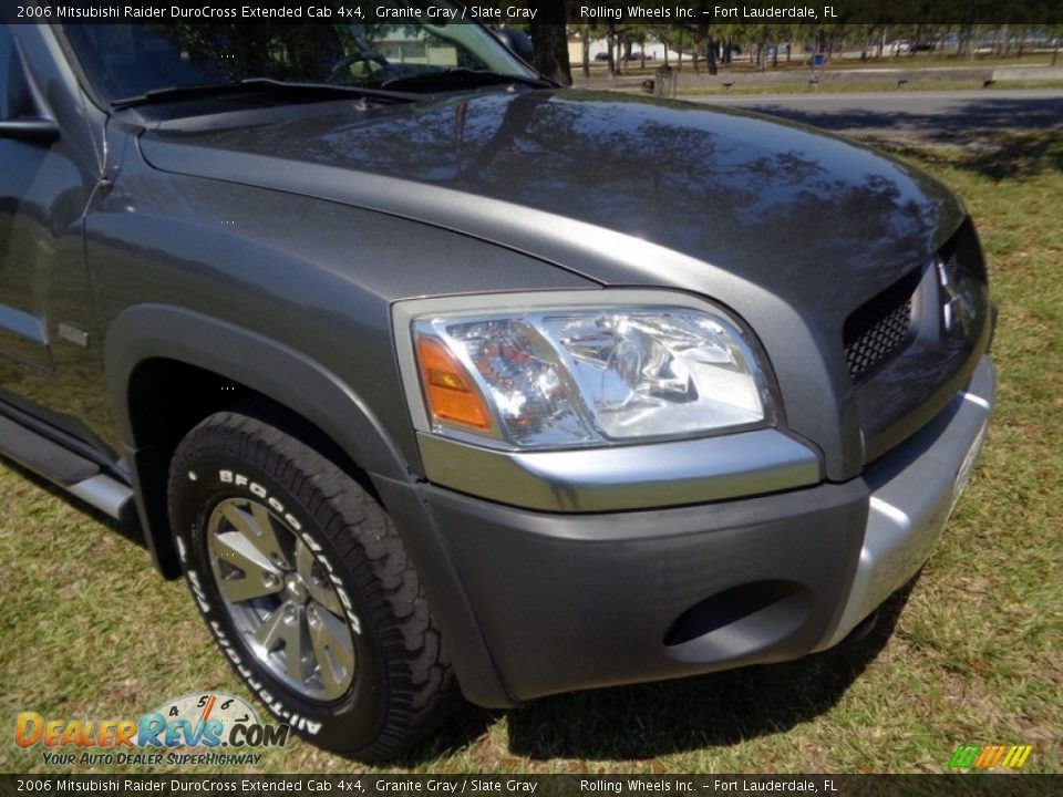 2006 Mitsubishi Raider DuroCross Extended Cab 4x4 Granite Gray / Slate Gray Photo #18