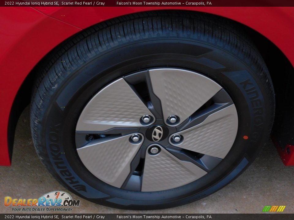 2022 Hyundai Ioniq Hybrid SE Scarlet Red Pearl / Gray Photo #10