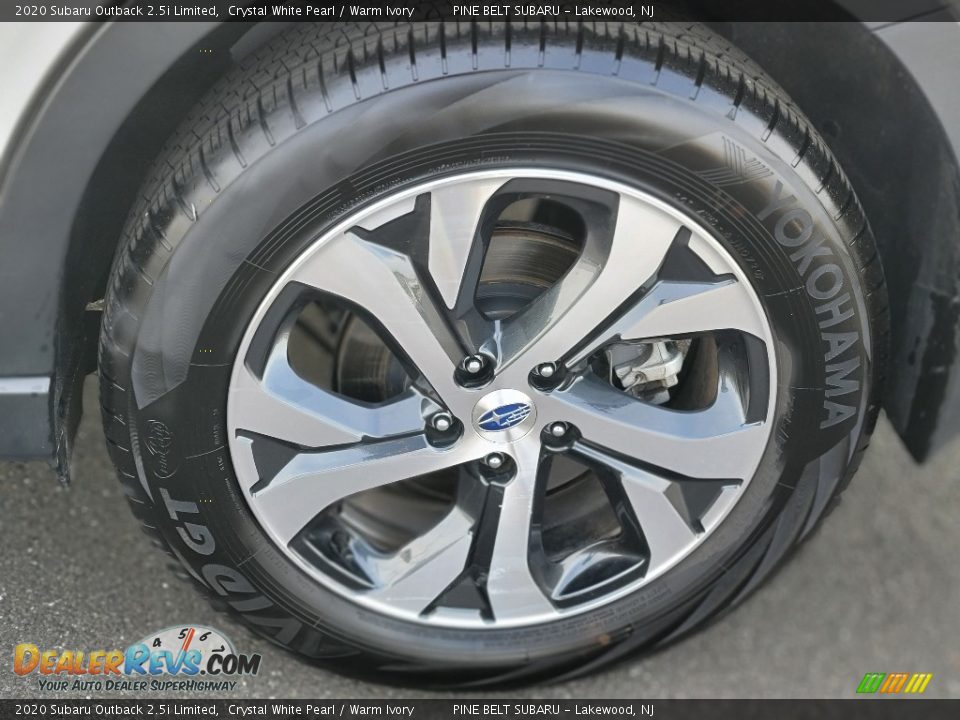 2020 Subaru Outback 2.5i Limited Crystal White Pearl / Warm Ivory Photo #33